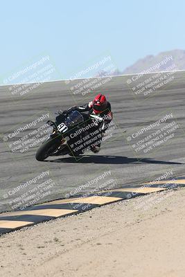 media/Oct-13-2025-Moto Forza (Mon) [[a66d839500]]/4-C Group/Session 2 (Bowl)/